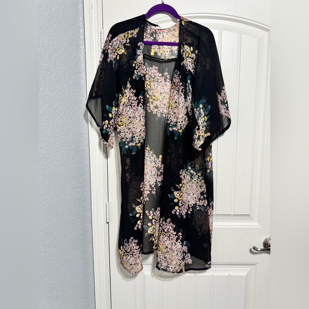 Maurices Black Floral Sheet Duster